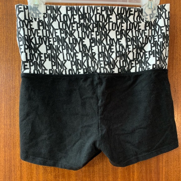 VS PINK Booty Short - Picture 2 of 2